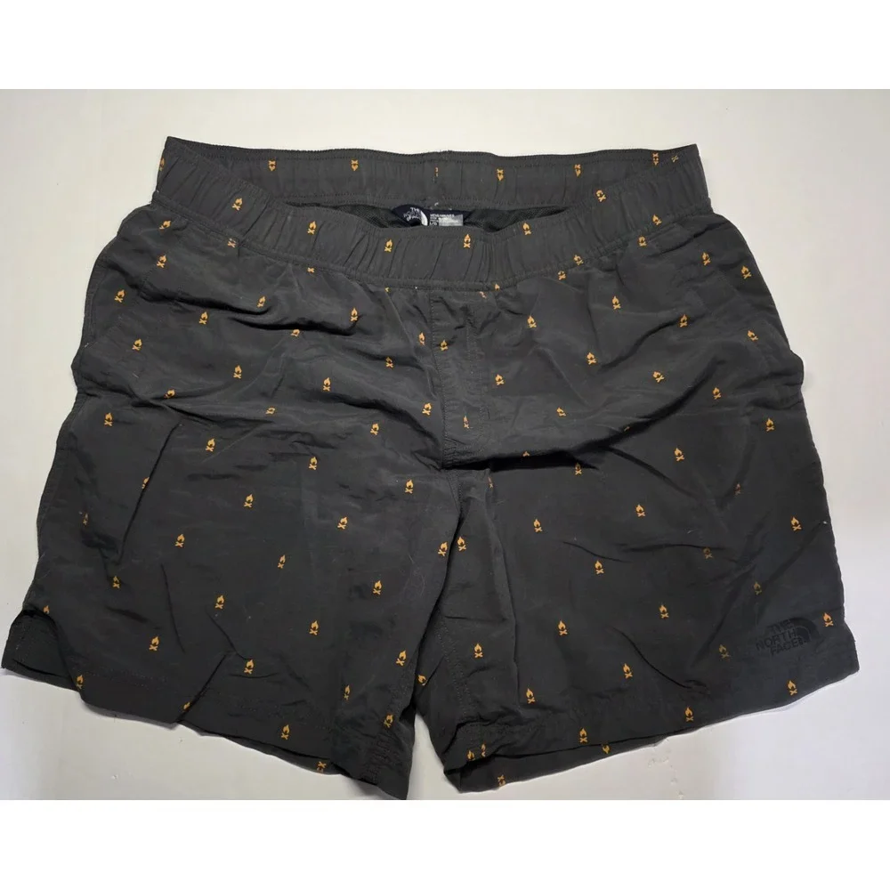 The North Face Mens Size L Mesh Lined Campfire Print Short